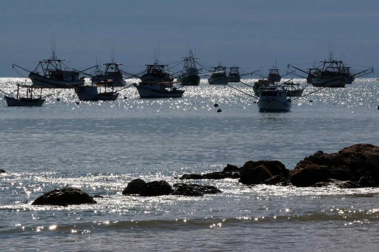 Casa de Férias Curta Praia de Armação - Casa Girassol Penha