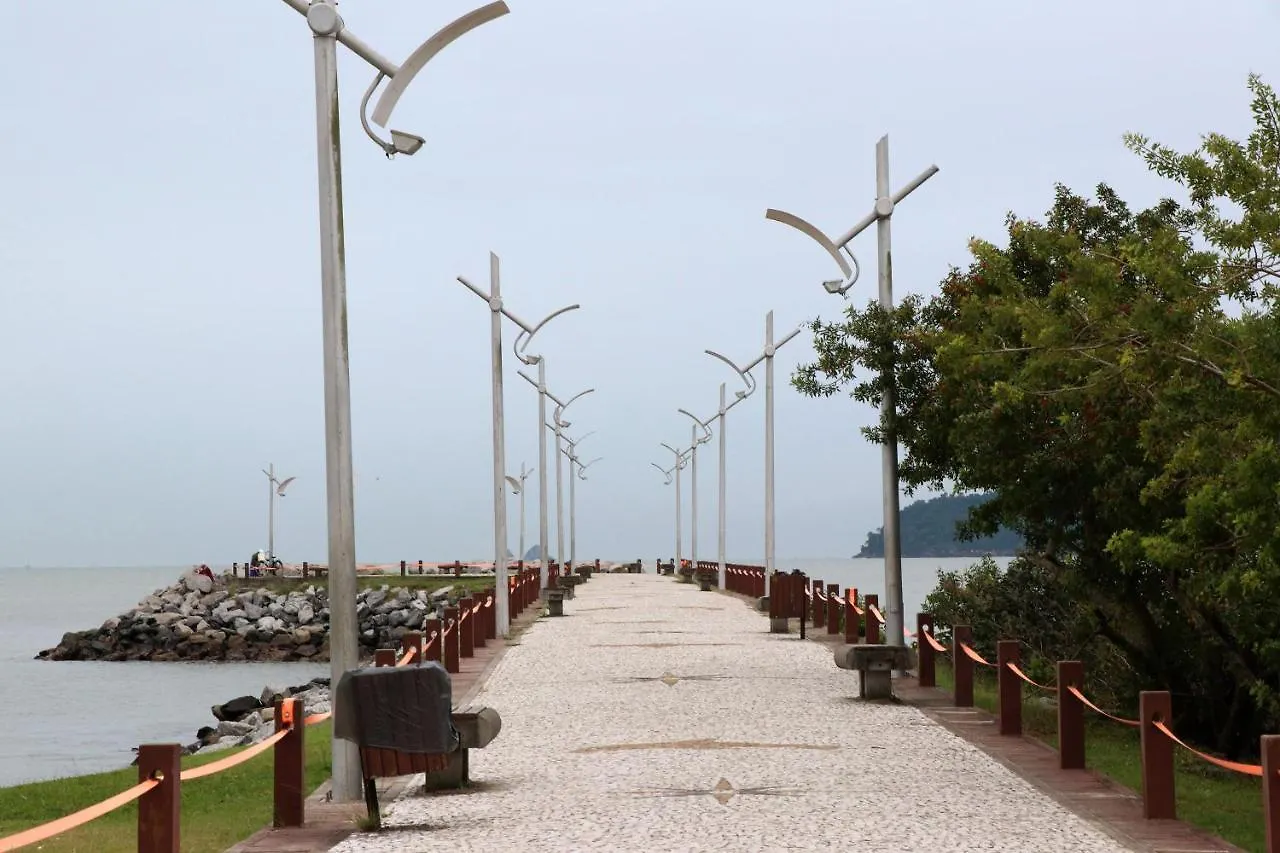 Curta Praia de Armação - Casa Girassol Penha
